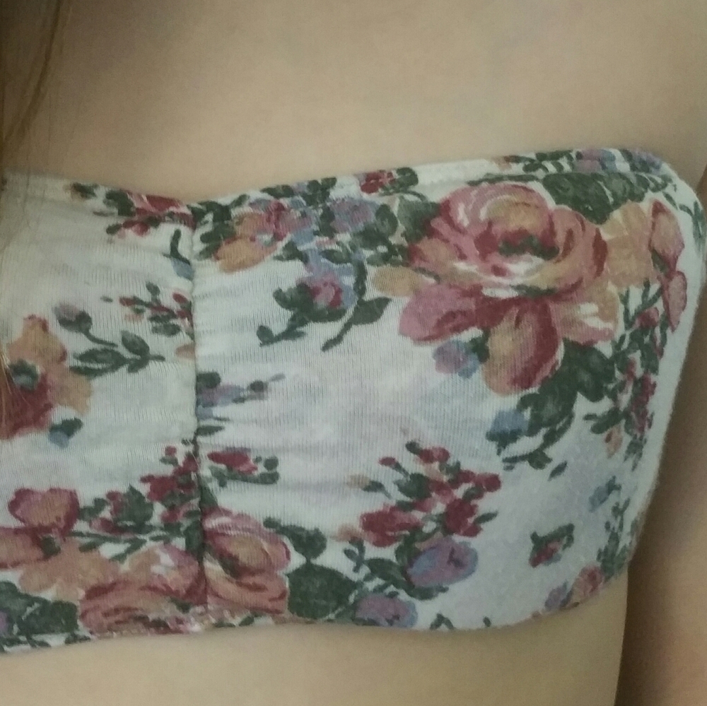 Brandy Melville floral bra top
